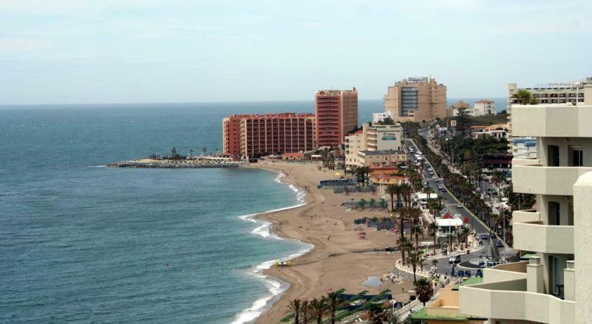 Park Beach Benalmadena Bagian luar foto