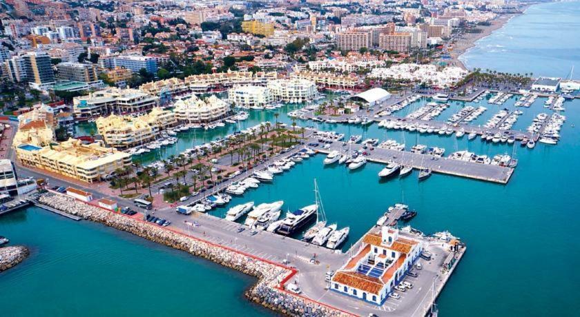 Park Beach Benalmadena Bagian luar foto