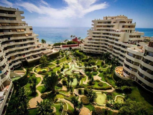 Park Beach Benalmadena Bagian luar foto